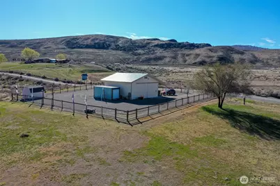 32 Valley View Drive, Tonasket, WA 98855 - Photo 8