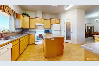 32 Valley View Drive, Tonasket, WA 98855 - Photo 12