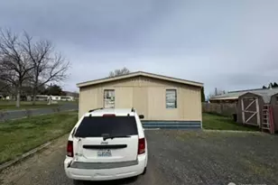 2285 SW Basin St, Ephrata, WA 98823 - Photo 4