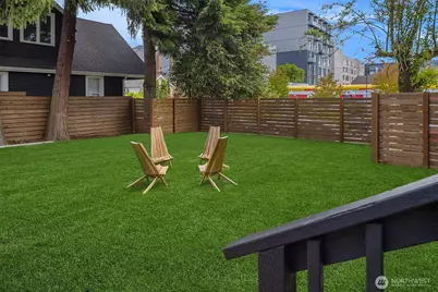 2302 E Pike Street, Seattle, WA 98122 - Photo 38