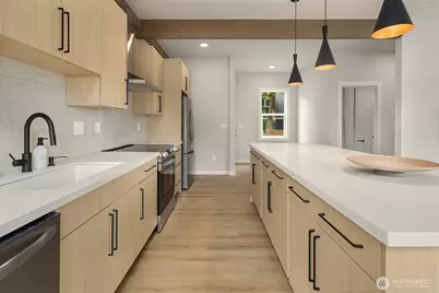 2302 E Pike Street, Seattle, WA 98122 - Photo 8