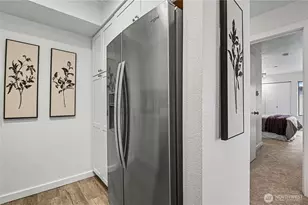 10101 SE 3rd St, Bellevue, WA 98004 - Photo 10