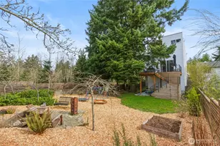 10429 7th Ave SW, Seattle, WA 98146 - Photo 24