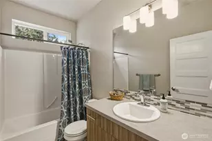 10429 7th Ave SW, Seattle, WA 98146 - Photo 18