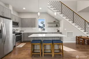 10429 7th Ave SW, Seattle, WA 98146 - Photo 8