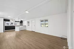 930 Mountain Villa Loop, Enumclaw, WA 98022 - Photo 4