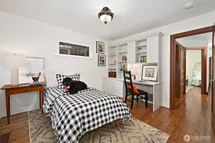 1315 NE 70th St, Seattle, WA 98115 - Photo 14
