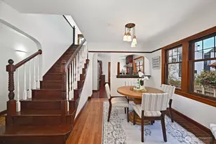 1315 NE 70th St, Seattle, WA 98115 - Photo 8