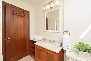 1315 NE 70th St, Seattle, WA 98115 - Photo 18