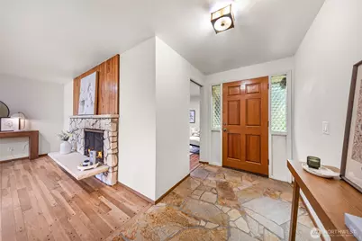 1208 172nd Avenue NE, Bellevue, WA 98008 - Photo 6