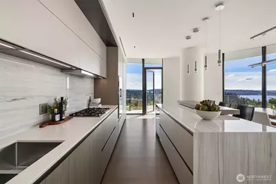 838 Avenue Square NE #1701, Bellevue, WA 98004 - Photo 4