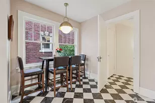 5230 16th Ave NE, Seattle, WA 98105 - Photo 6