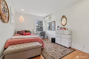 5230 16th Ave NE, Seattle, WA 98105 - Photo 12