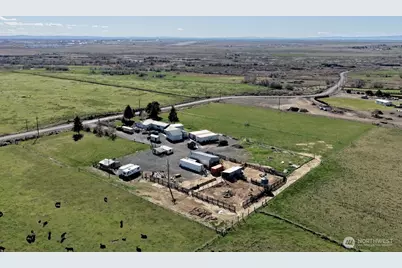 10578 NE 10 Road, Moses Lake, WA 98837 - Photo 1