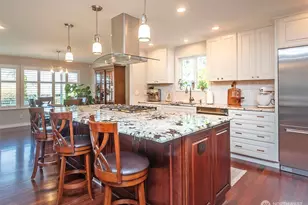 9612 15th Ave NW, Seattle, WA 98117 - Photo 10