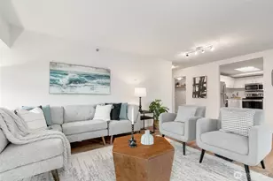 121 Vine St, Seattle, WA 98121 - Photo 10