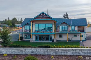 3803 W 2nd St, Anacortes, WA 98221 - Photo 2