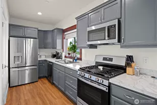 3803 W 2nd St, Anacortes, WA 98221 - Photo 32