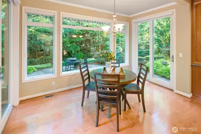 13695 NE 32nd Place, Bellevue, WA 98005 - Photo 16