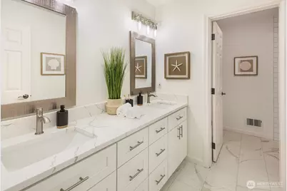 13695 NE 32nd Place, Bellevue, WA 98005 - Photo 34