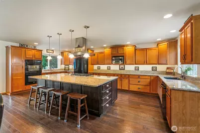 8910 Lavaliere Meadows Lane SW, Rochester, WA 98579 - Photo 10