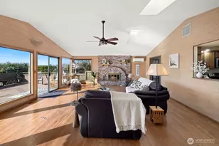 1656 S Geiger St, Tacoma, WA 98465 - Photo 8