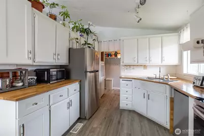 707 37th Street SE #12, Auburn, WA 98002 - Photo 12