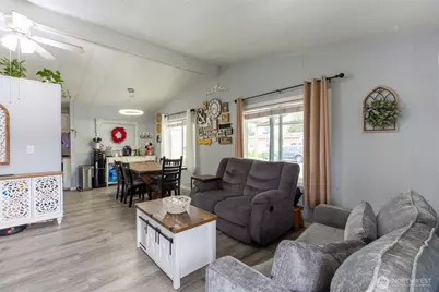 707 37th Street SE #12, Auburn, WA 98002 - Photo 6