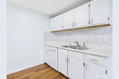 11002 SE Petrovitsky Road #I102, Renton, WA 98055 - Photo 6