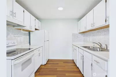 11002 SE Petrovitsky Road #I102, Renton, WA 98055 - Photo 6