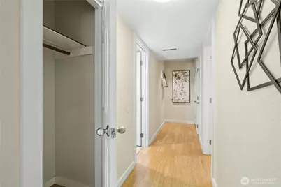 9515 NE 180th Street #C101, Bothell, WA 98011 - Photo 4