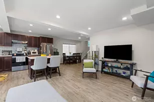 23224 Edmonds Way, Edmonds, WA 98026 - Photo 4