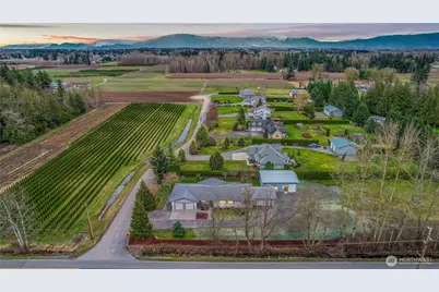 693 Shultz Drive, Bellingham, WA 98226 - Photo 2