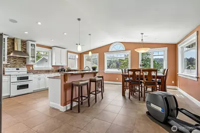 17298 Lake View Boulevard, Mount Vernon, WA 98274 - Photo 6