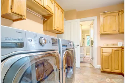 17298 Lake View Boulevard, Mount Vernon, WA 98274 - Photo 16