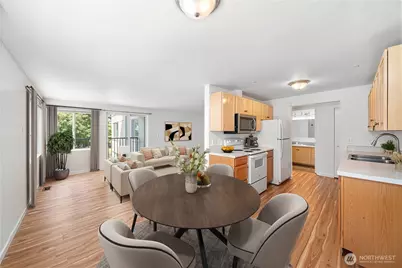 11556 Greenwood Avenue N #105, Seattle, WA 98133 - Photo 10