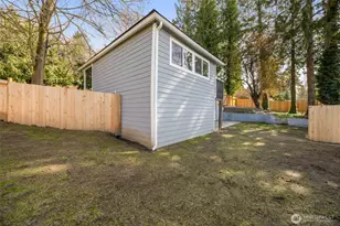 12041 S 56th Pl, Seattle, WA 98178 - Photo 24