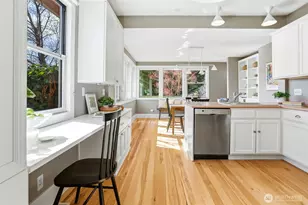 6725 Earl Ave NW, Seattle, WA 98117 - Photo 8