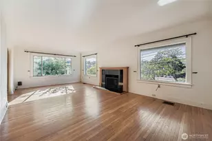 2834 30th Ave S, Seattle, WA 98144 - Photo 4