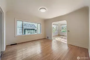 2834 30th Ave S, Seattle, WA 98144 - Photo 8