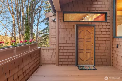 9261 SE 46th Street, Mercer Island, WA 98040 - Photo 4