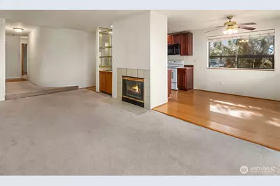 1604 11th Avenue S #201, Seattle, WA 98134 - Photo 8