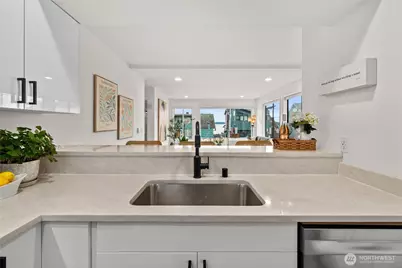 4226 Beach Drive SW #102, Seattle, WA 98116 - Photo 8