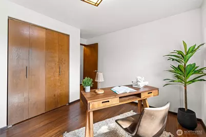 925 Valley Place, Kent, WA 98031 - Photo 16