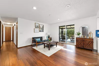 925 Valley Place, Kent, WA 98031 - Photo 18