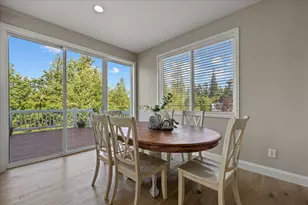2046 277th Ave SE, Sammamish, WA 98075 - Photo 14