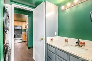 110 SW 116th St, Seattle, WA 98146 - Photo 10