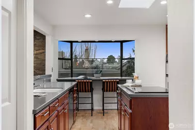 1627 California Avenue SW #4, Seattle, WA 98116 - Photo 22