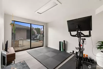 1627 California Avenue SW #4, Seattle, WA 98116 - Photo 36