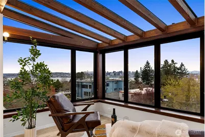 1627 California Avenue SW #4, Seattle, WA 98116 - Photo 4